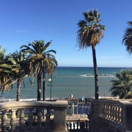 Petit Avec Classe Sanremo Exterior foto